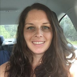 Meet your Posher, Jenn